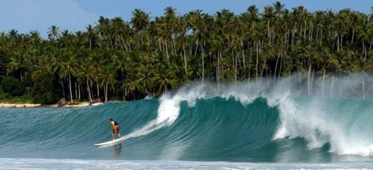 Pantai Sorake Dan Lagundri @travelingMEDAN 768x350