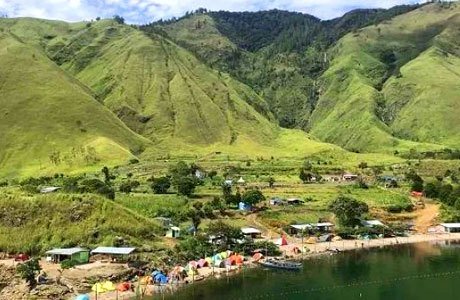 desa silalahi danau toba