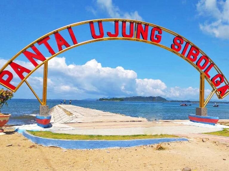pantai ujung sibolga 1 768x576