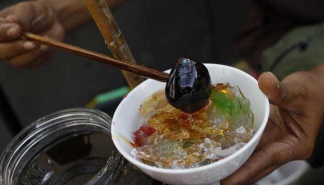 Mencicipi Kuliner Khas Betawi, Es Selendang Mayang yang Manis dan Gurih