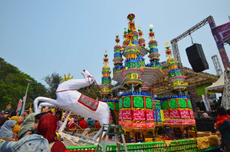 keunikan budaya dan religi di festival tabut 2018 jadi sasaran utama wisatawan ke bengkulu 57zh9UEUc4 768x509