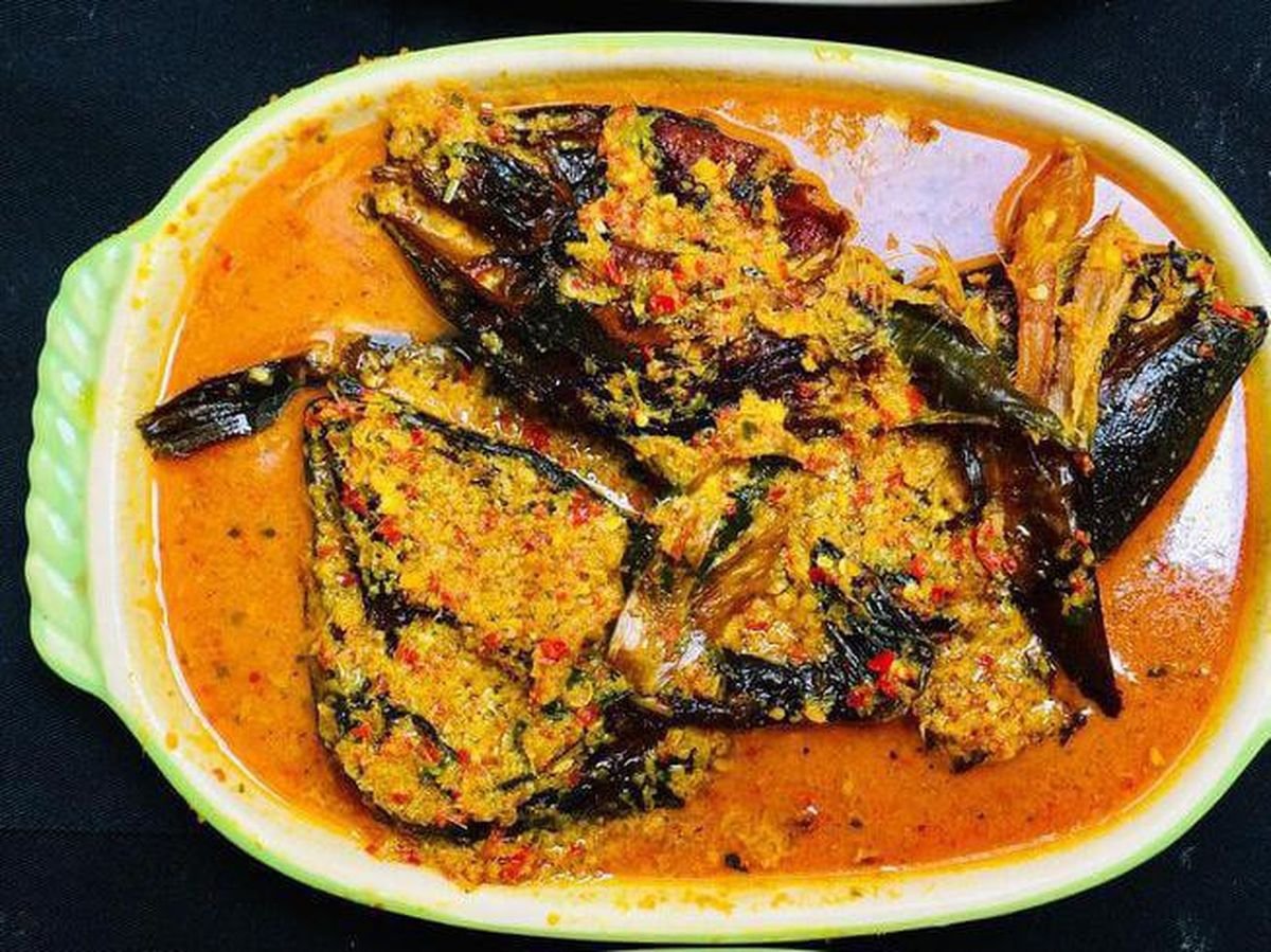 Gulai Ikan Sale: Asap, Rempah, dan Jiwa Masakan Mandailing