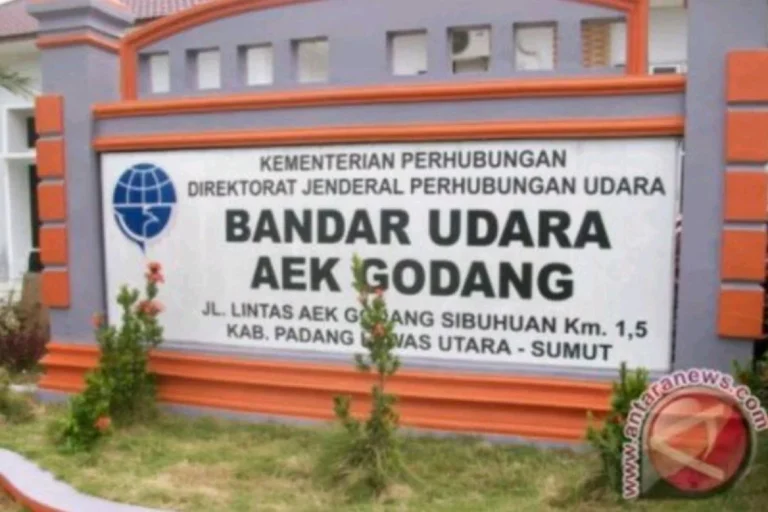 bandara aek godang4 768x512