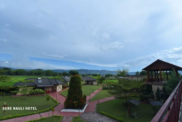 sere nauli hotel 007